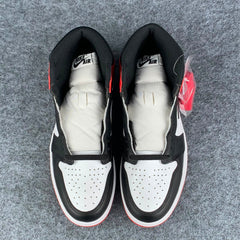 Air Jordan 1 Retro High OG 'Black Toe' 2016
