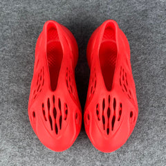 Yeezy Foam Runner 'Vermilion'