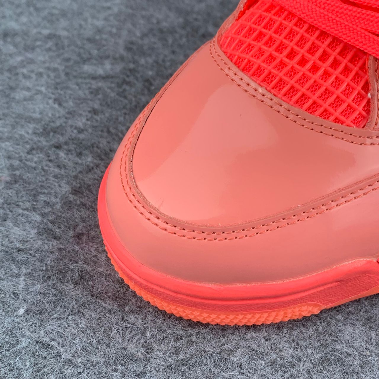 Wmns Air Jordan 4 Retro NRG 'Hot Punch'