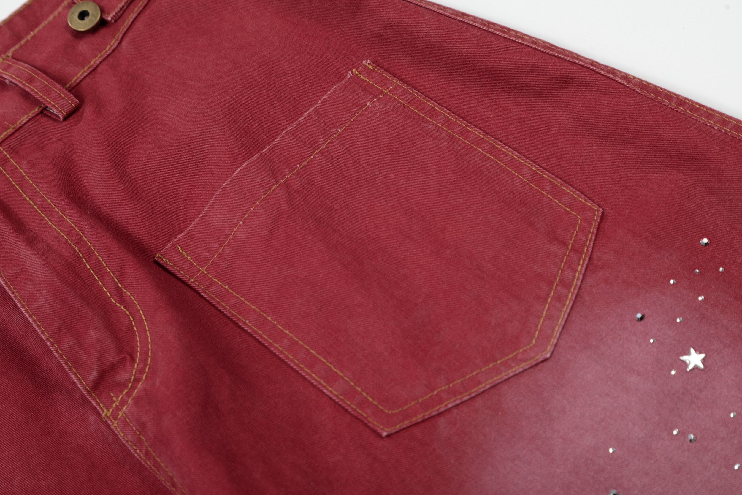 CapCabin “Vintage Red Splatter Wide-Leg Pants”