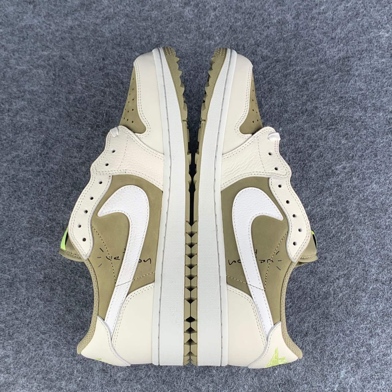Travis Scott x Air Jordan 1 Low 'Golf' (B-Grade Version)