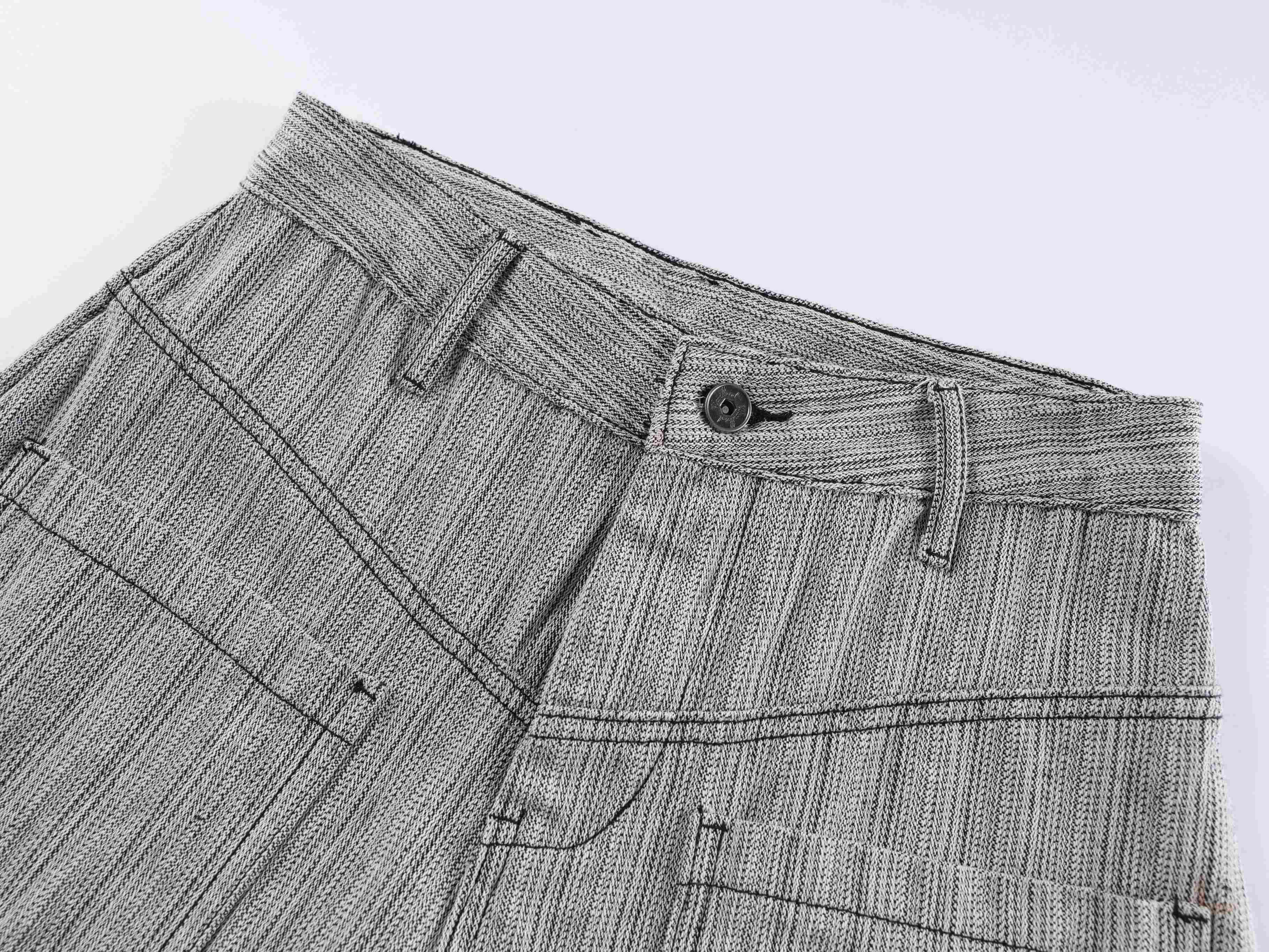 CapCabin “Textline Utility Balloon Pants”