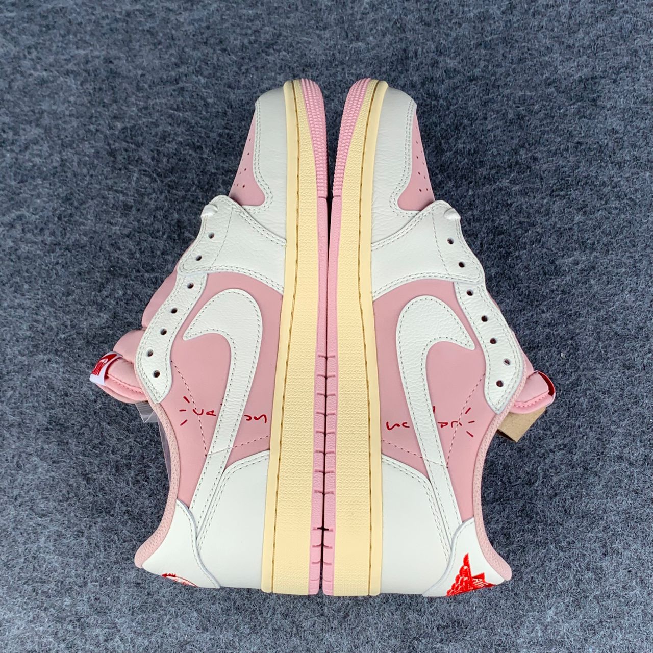 Travis Scott x Air Jordan 1 Low OG SP 'Sail Shy Pink'