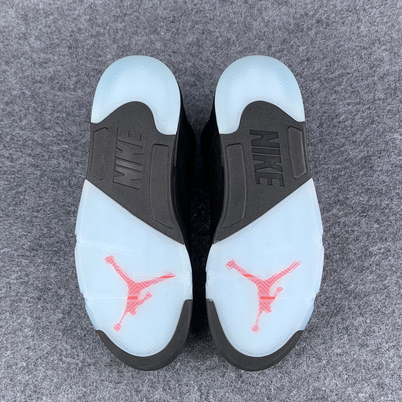 (Early Look) Air Jordan 5 Retro 'Halloween'