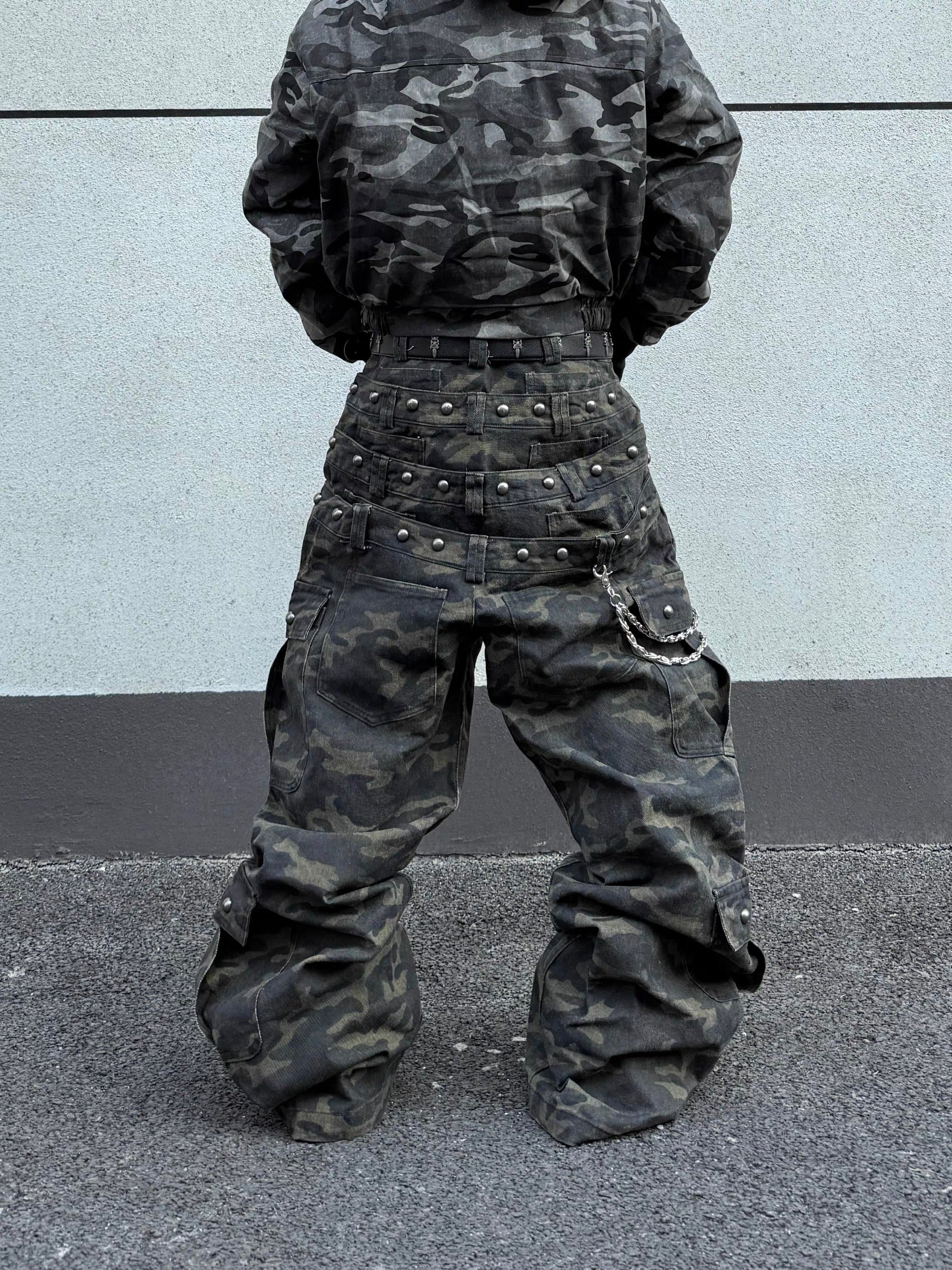 CapCabin Camo Wide-Leg Cargo Pants