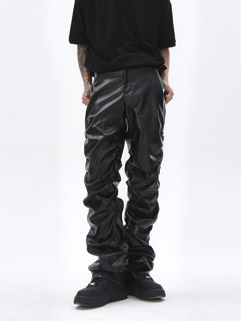 CapCabin Ruched Faux Leather Pants