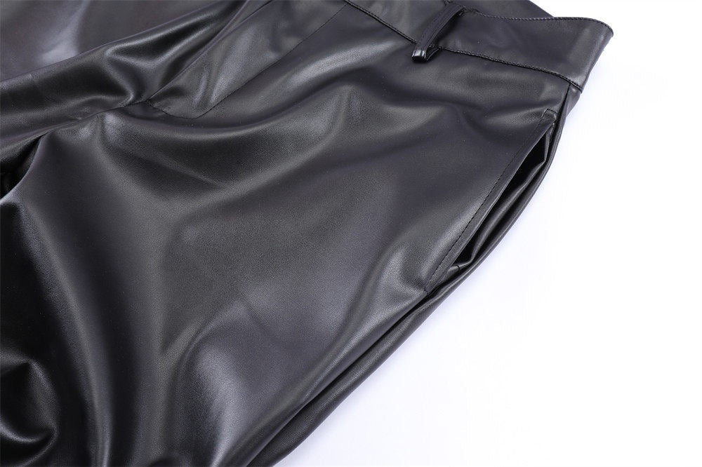 CapCabin Ruched Faux Leather Pants