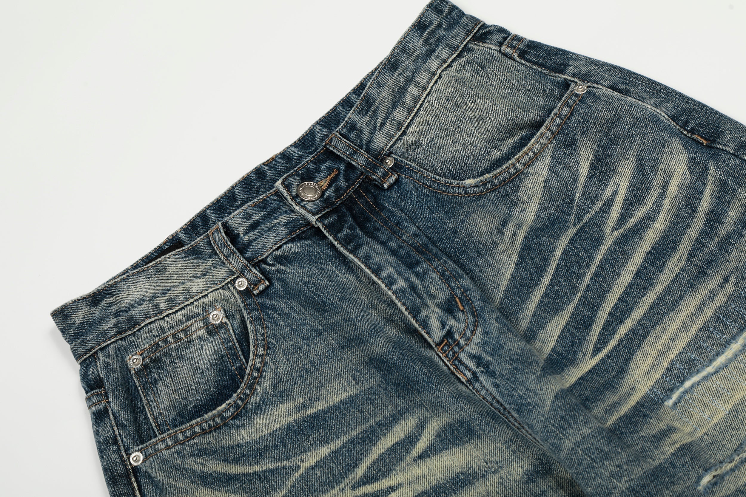 CapCabin Vintage Washed Distressed Jeans*