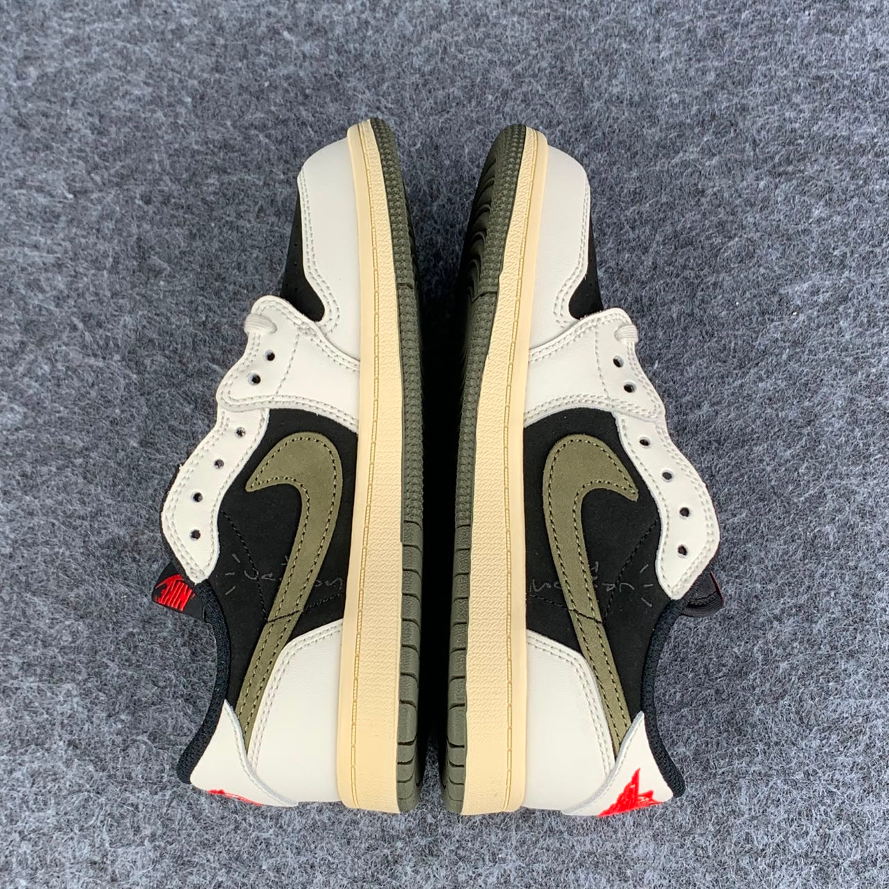 Travis Scott x Air Jordan 1 Low OG PS 'Olive'