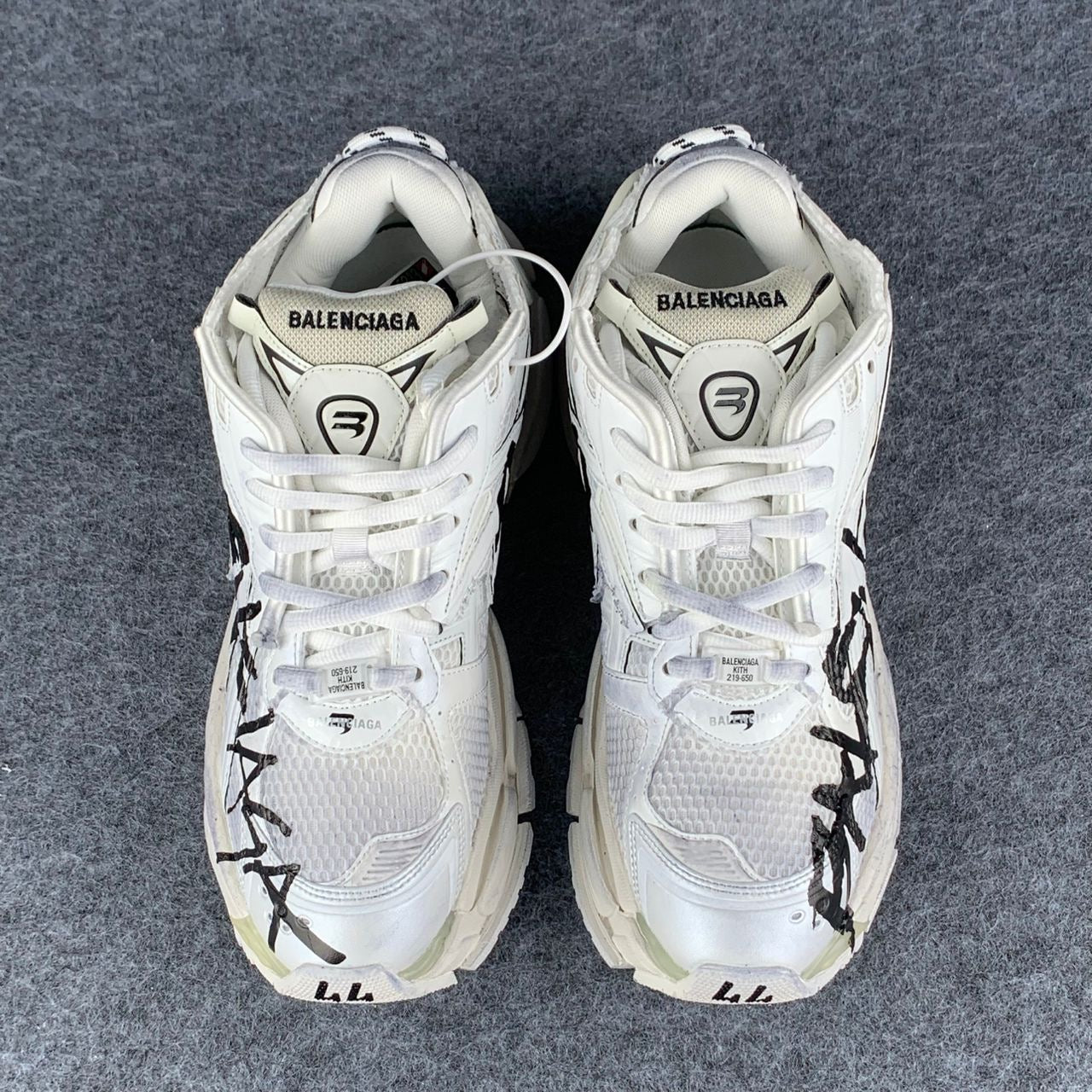 Balenciaga Runner Sneaker Graffiti 'White'
