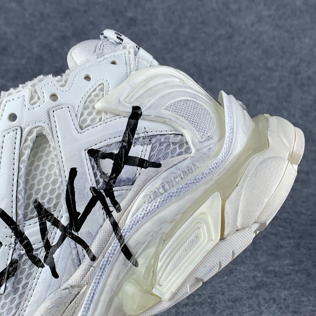 Balenciaga Runner Sneaker Graffiti 'White'