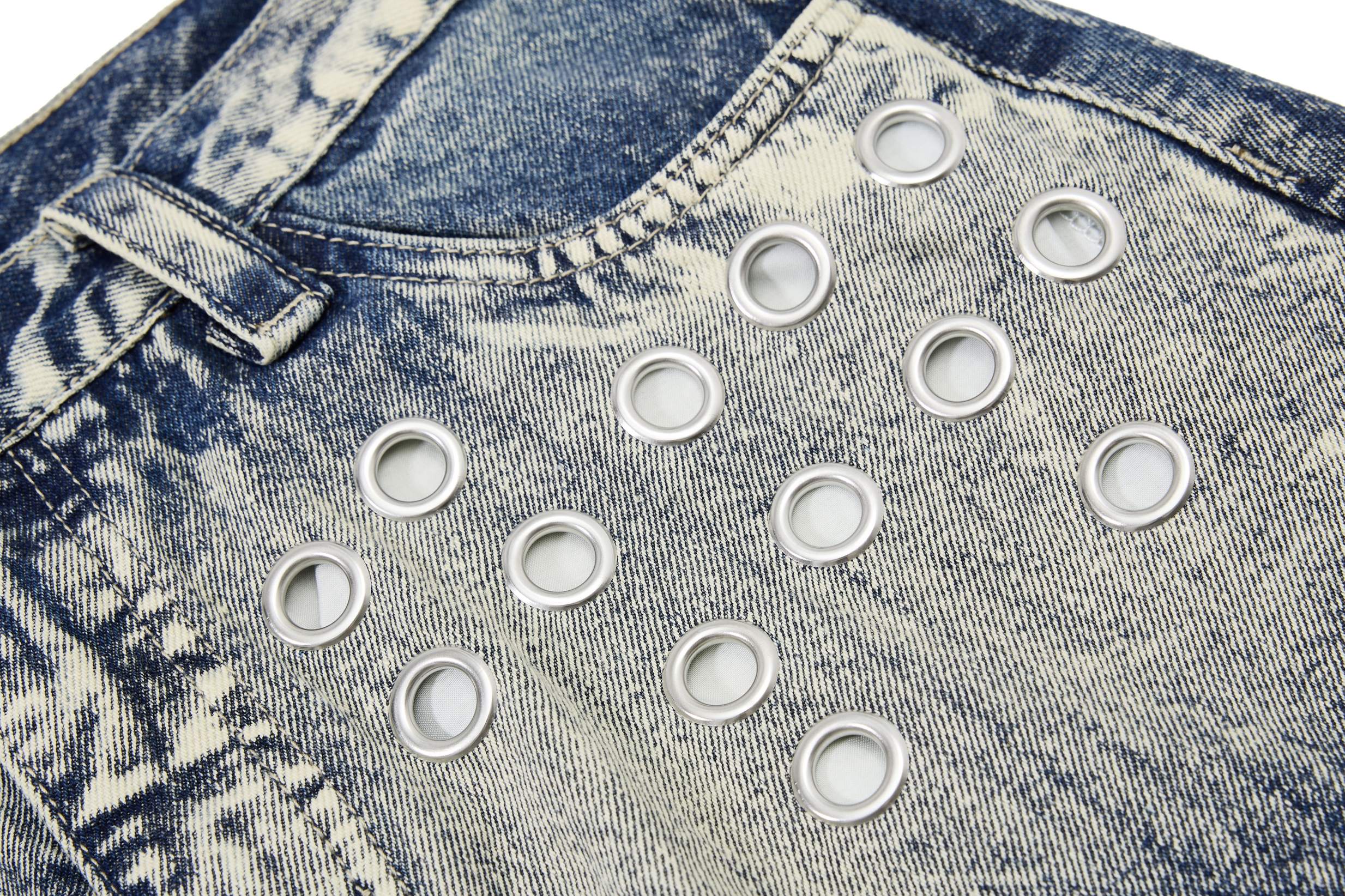 CapCabin “Grommet Washed Balloon Jeans