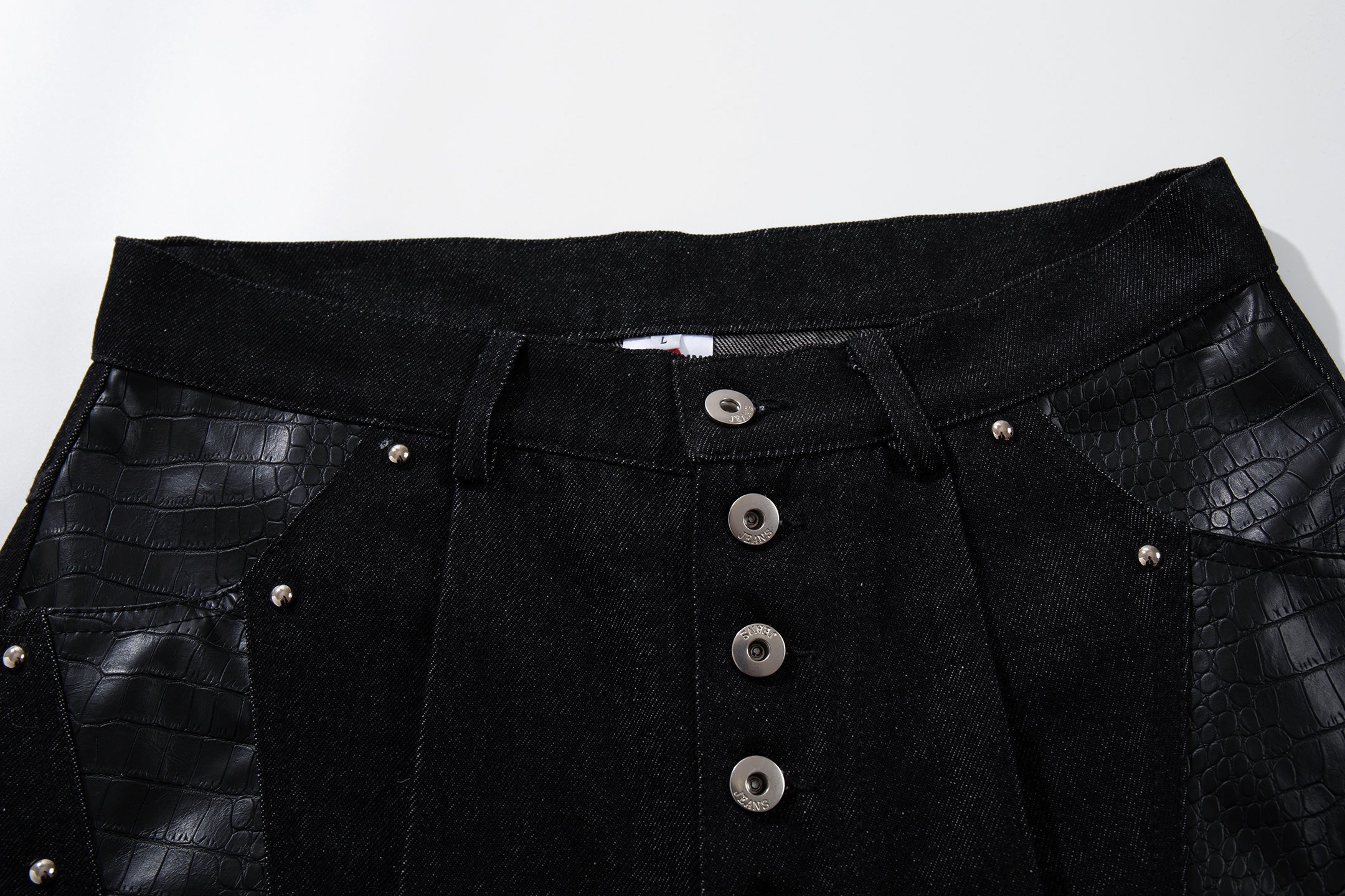 CapCabin Panel-Detail Wide Leg Denim Pants