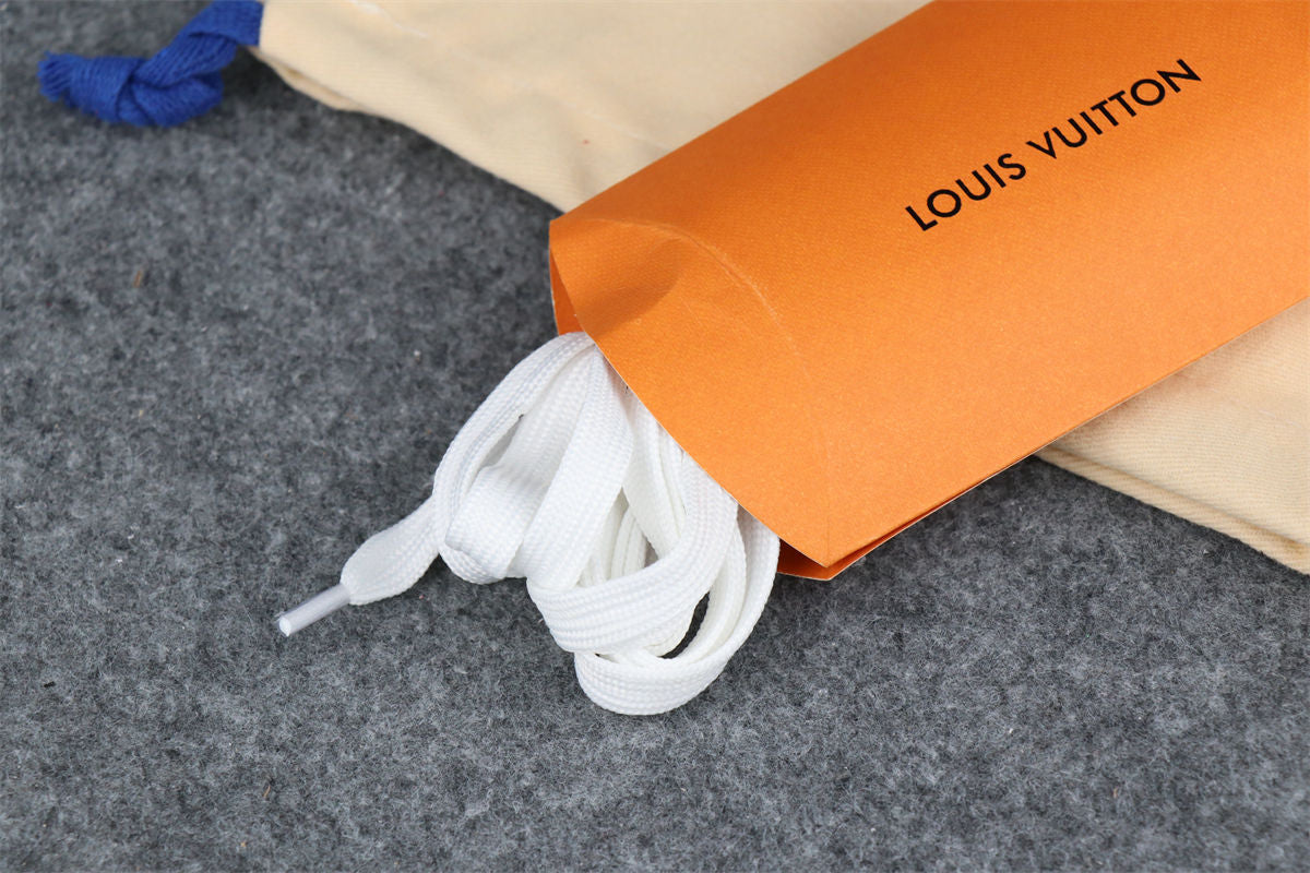 LV Trainer 'Mint White'