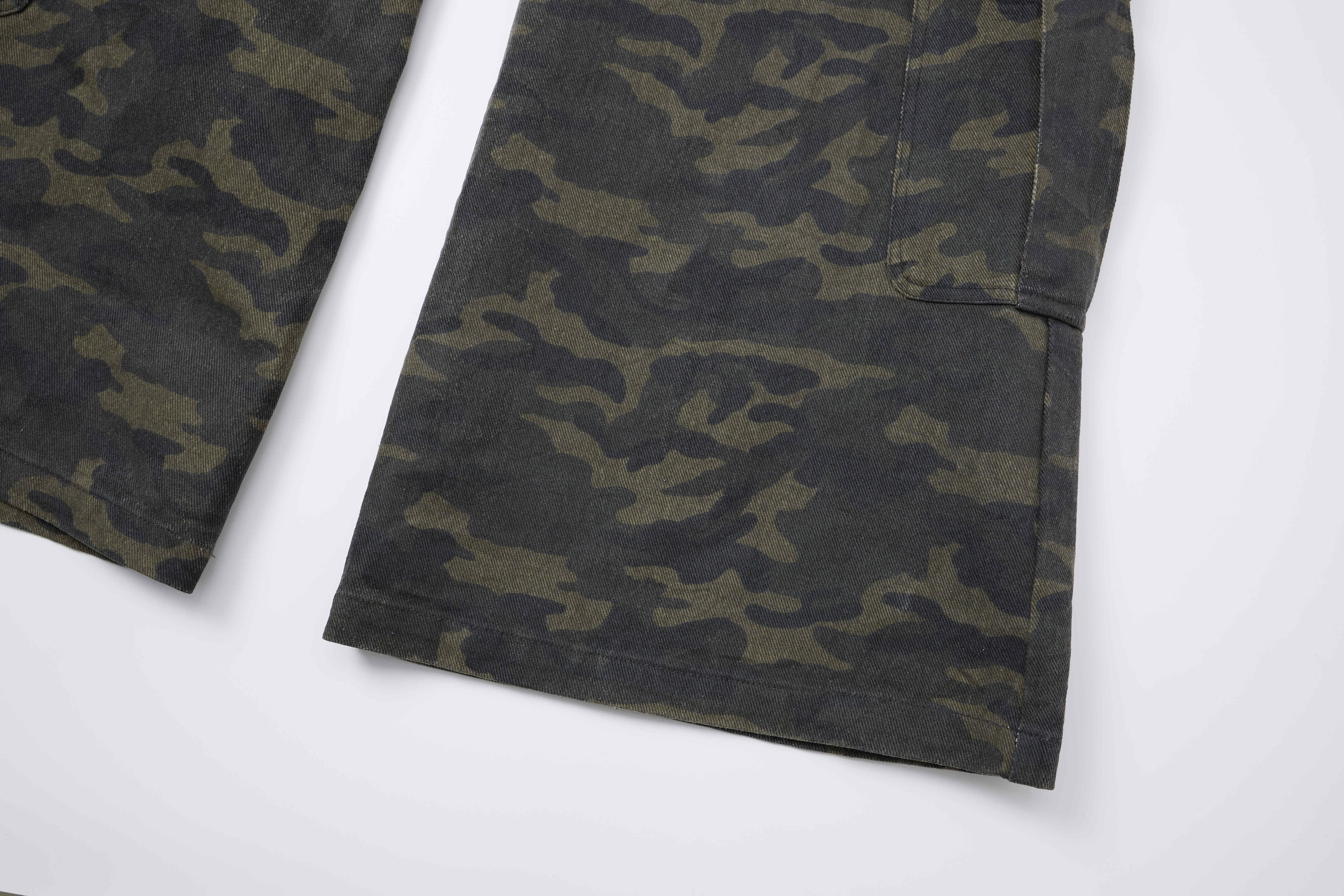 CapCabin Camo Wide-Leg Cargo Pants