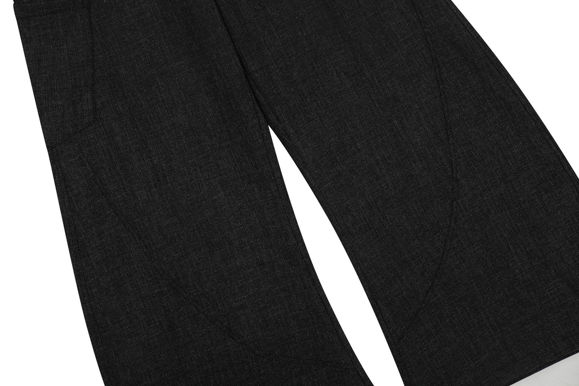 CapCabin “Utility Wide-Leg Cargo Pants”