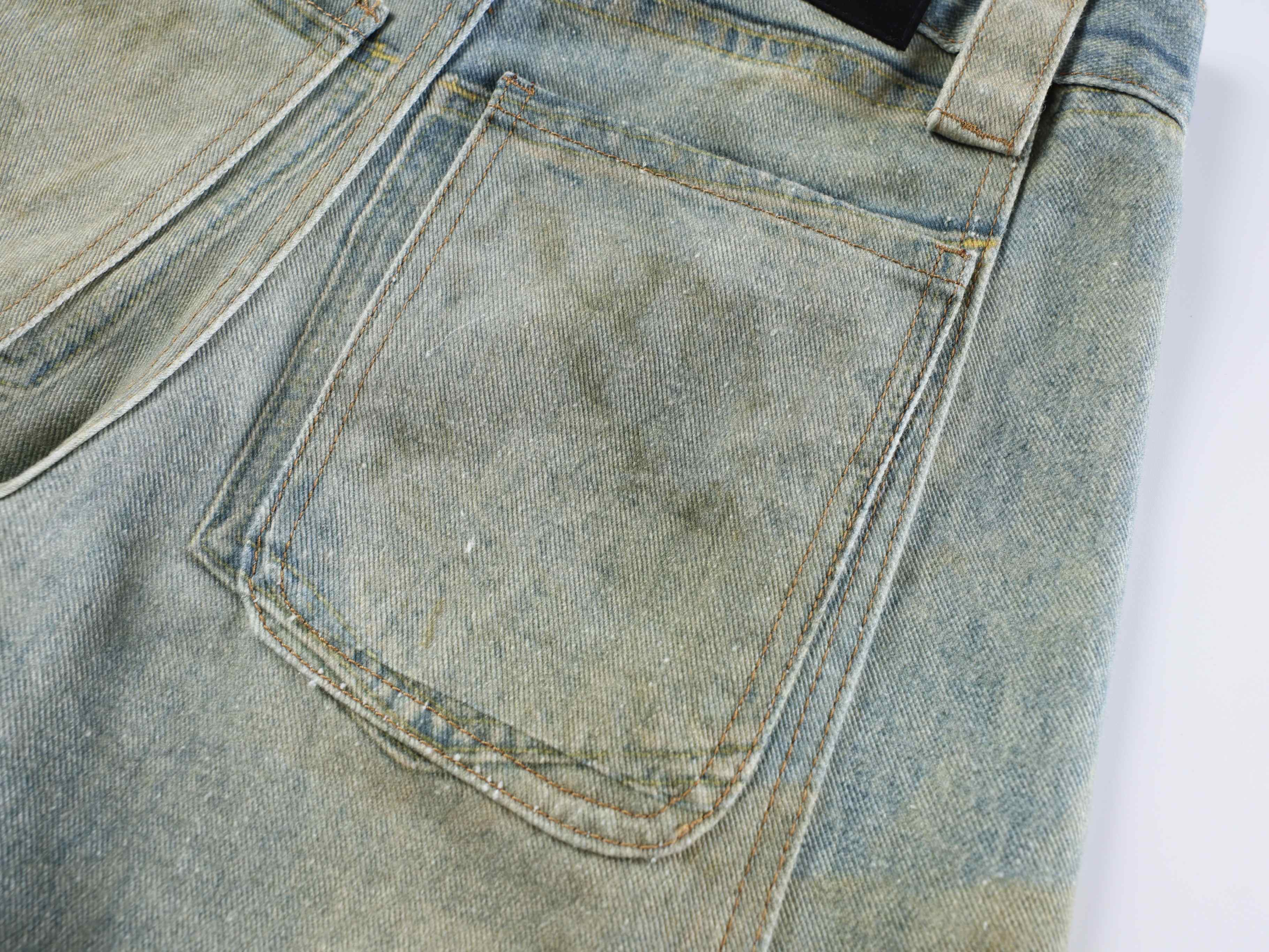 CapCabin “Playground Charm Balloon Jeans”