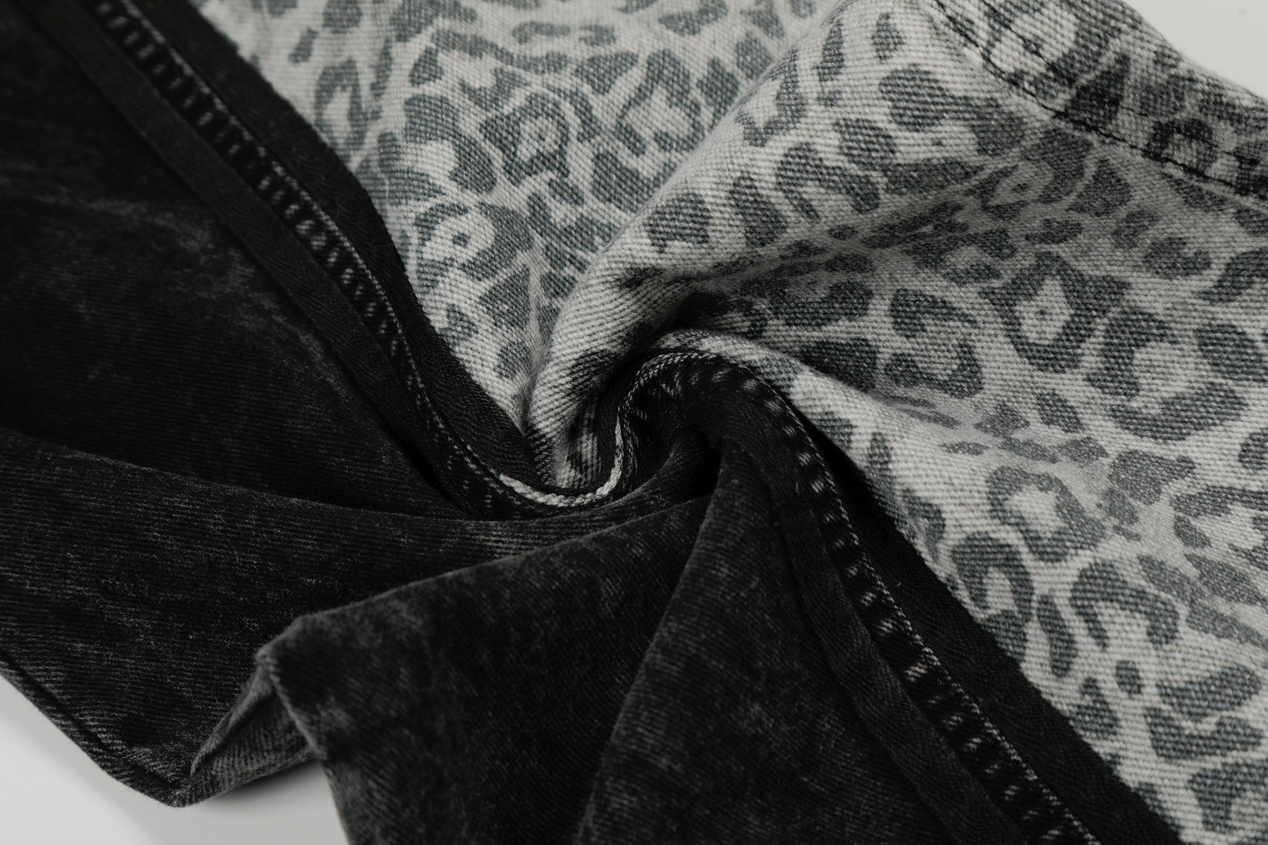 CapCabin Leopard Panel Denim Pants