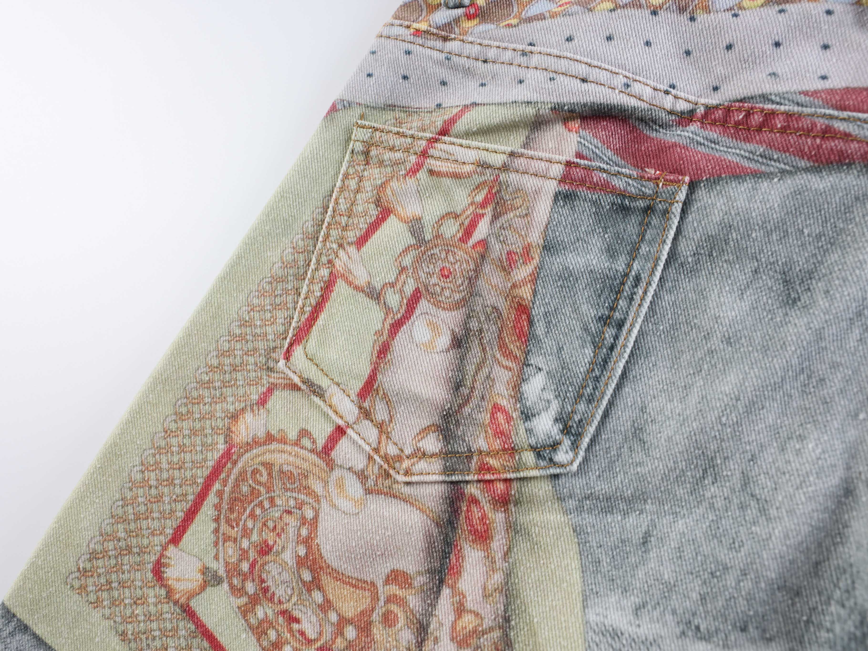 CapCabin “Tie Riot Balloon Jeans”