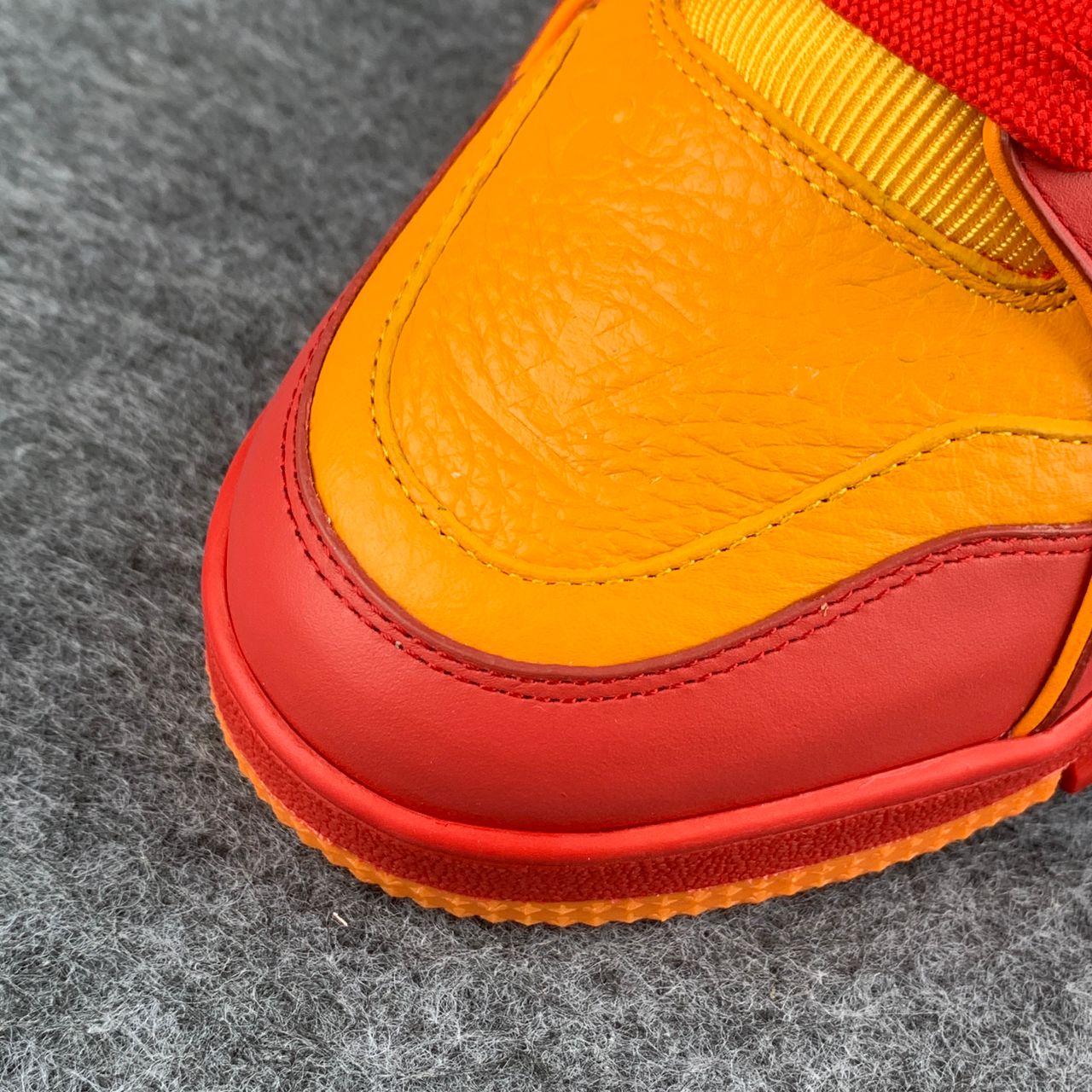 LV Trainer 'Bordeaux Red Orange'