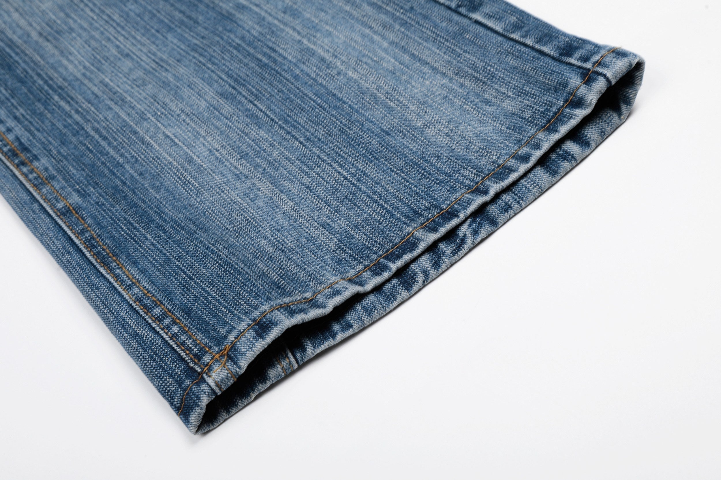 CapCabin “Vintage Grain Denim Jeans”