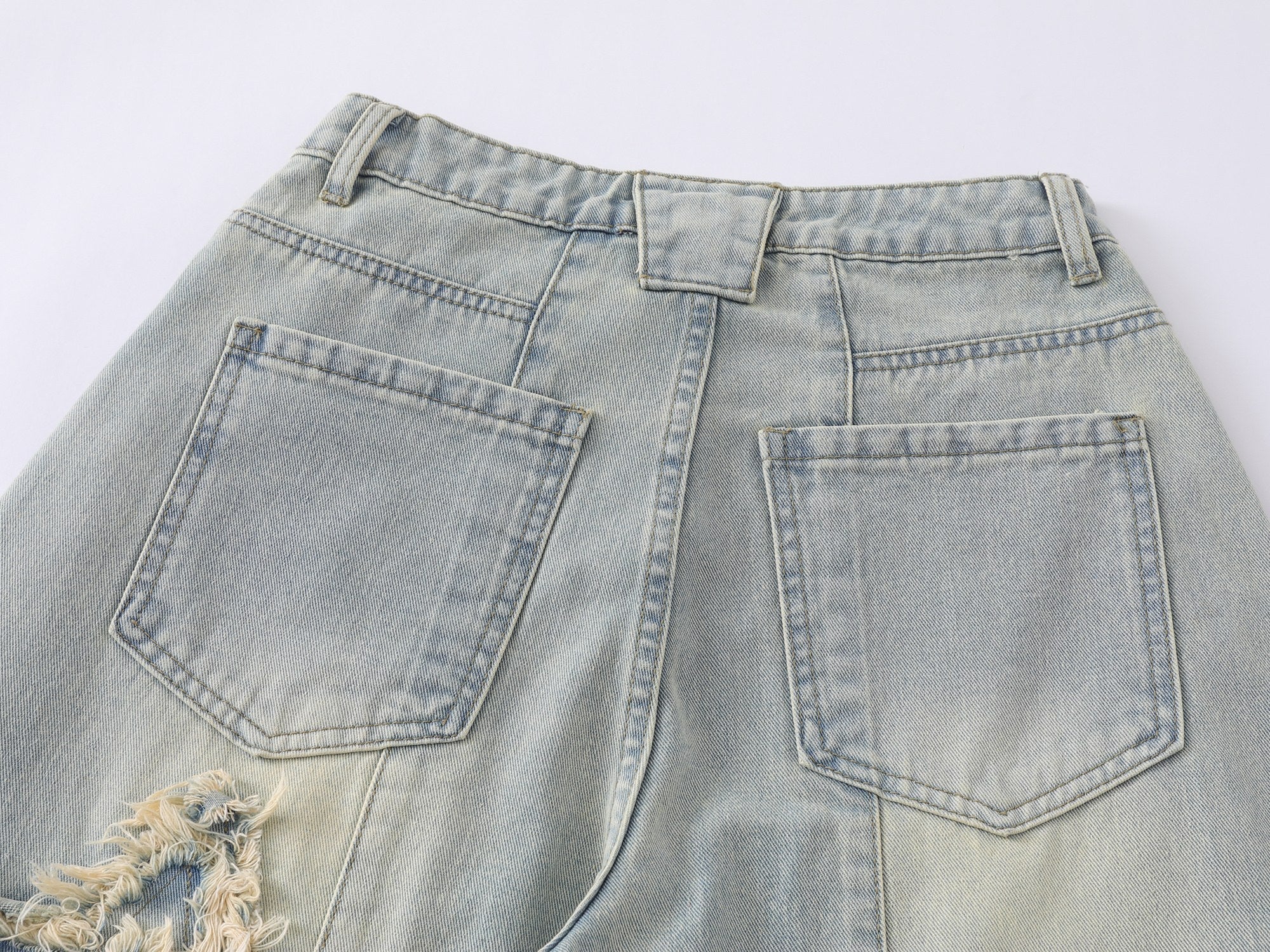 CapCabin “Star Distressed Wide-Leg Jeans”