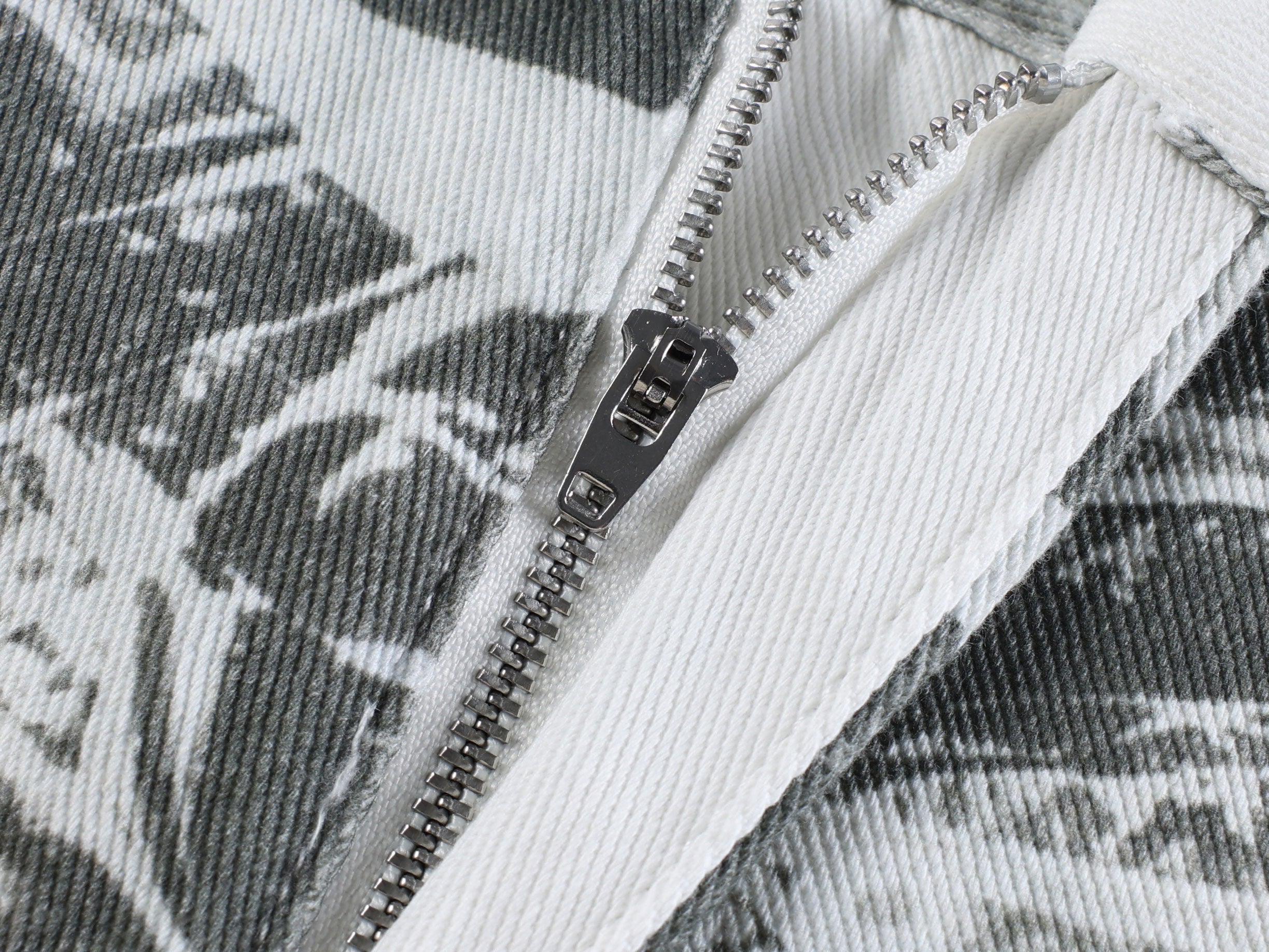 CapCabin Graphic Panel Wide-Leg Pants