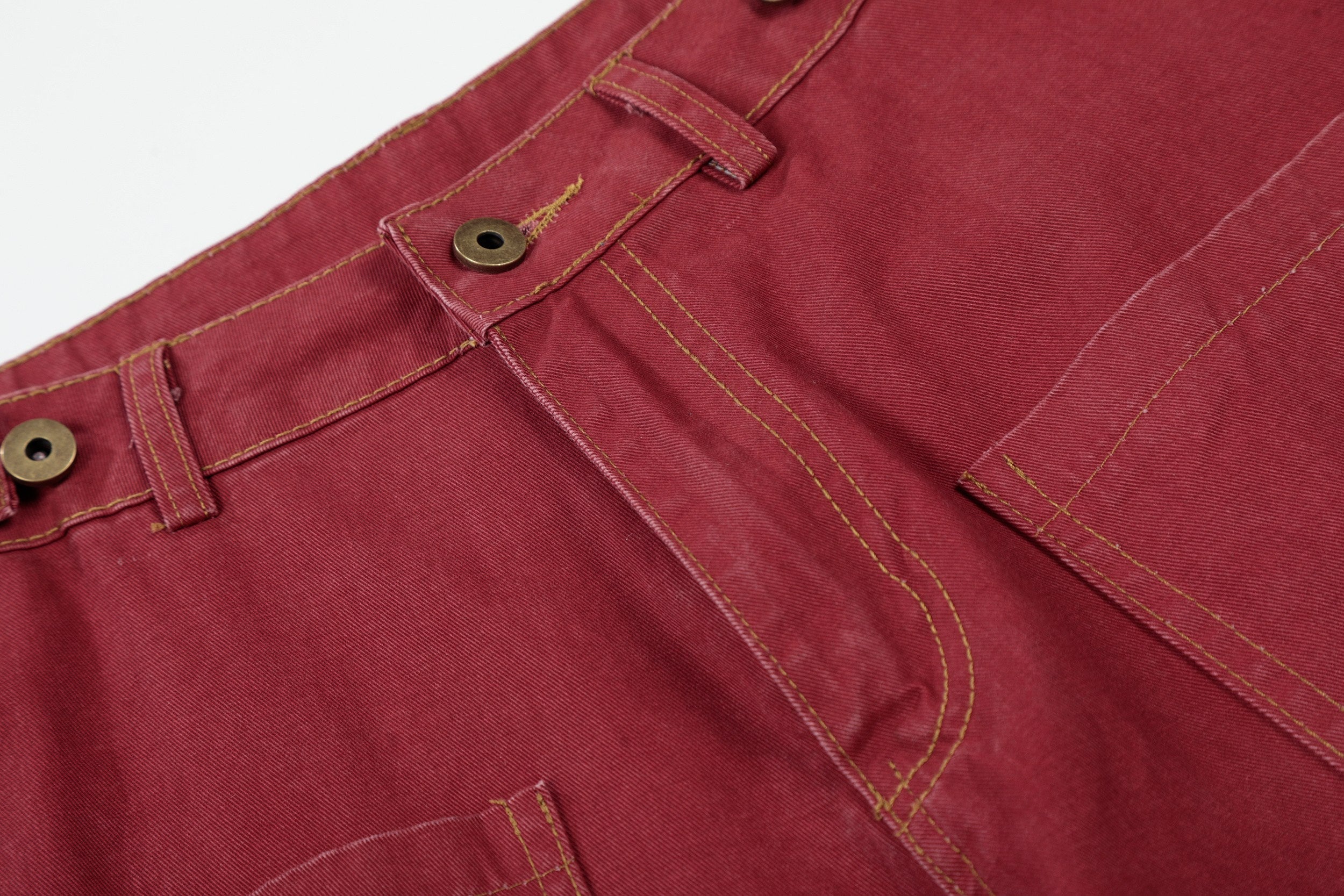 CapCabin “Vintage Red Splatter Wide-Leg Pants”
