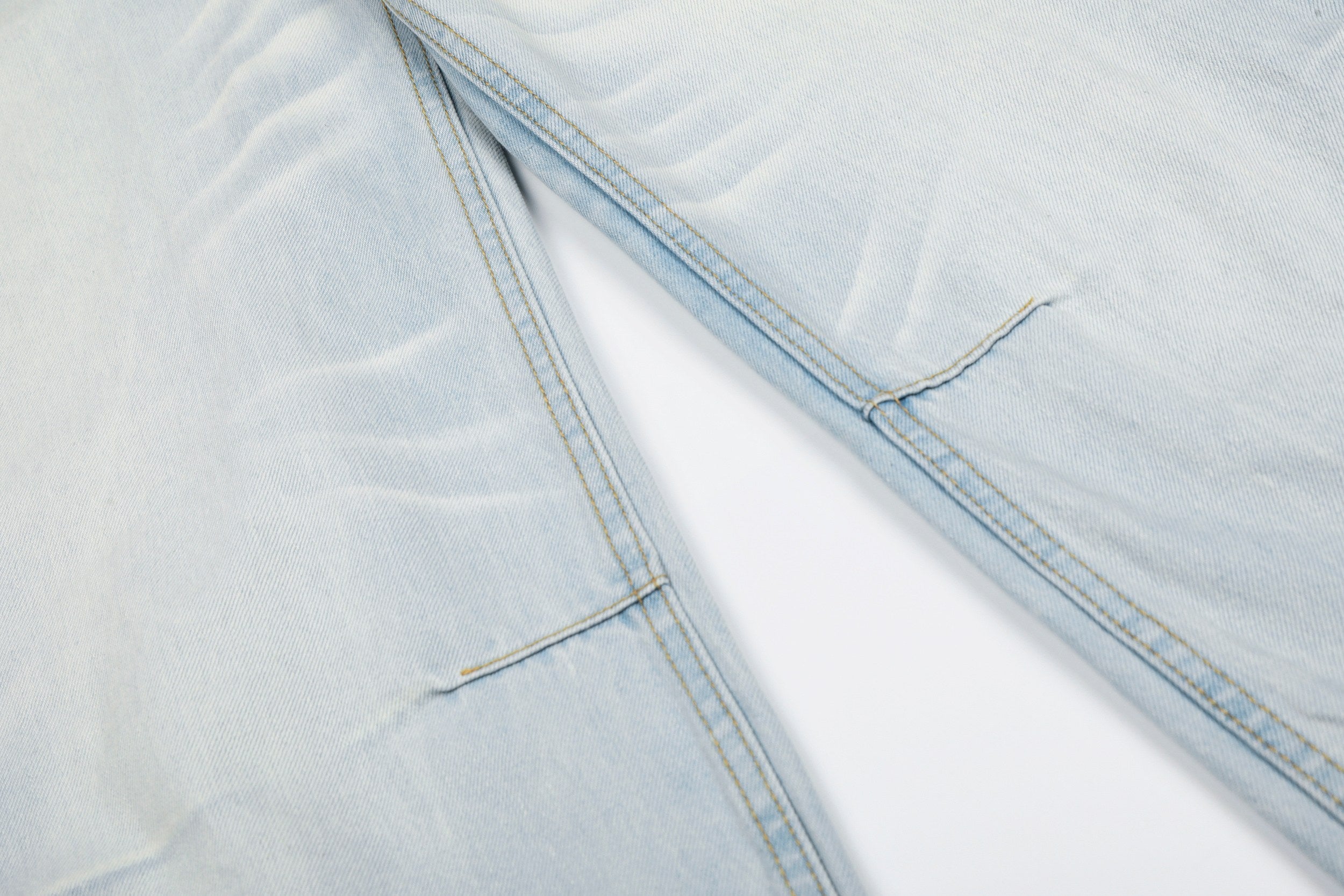 CapCabin “Ice Wash Wide Denim”