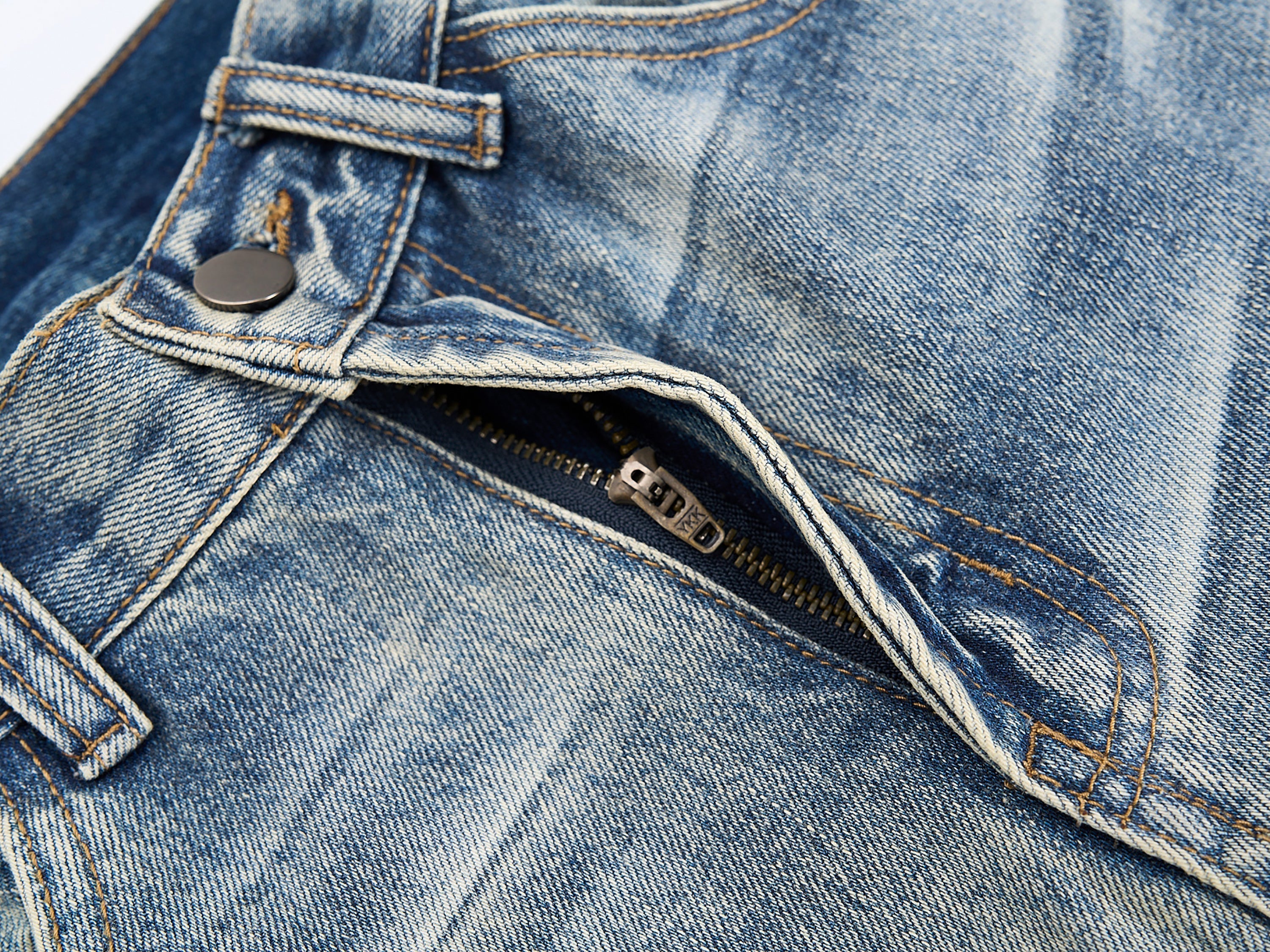CapCabin Vintage Washed Wide-Leg Jeans