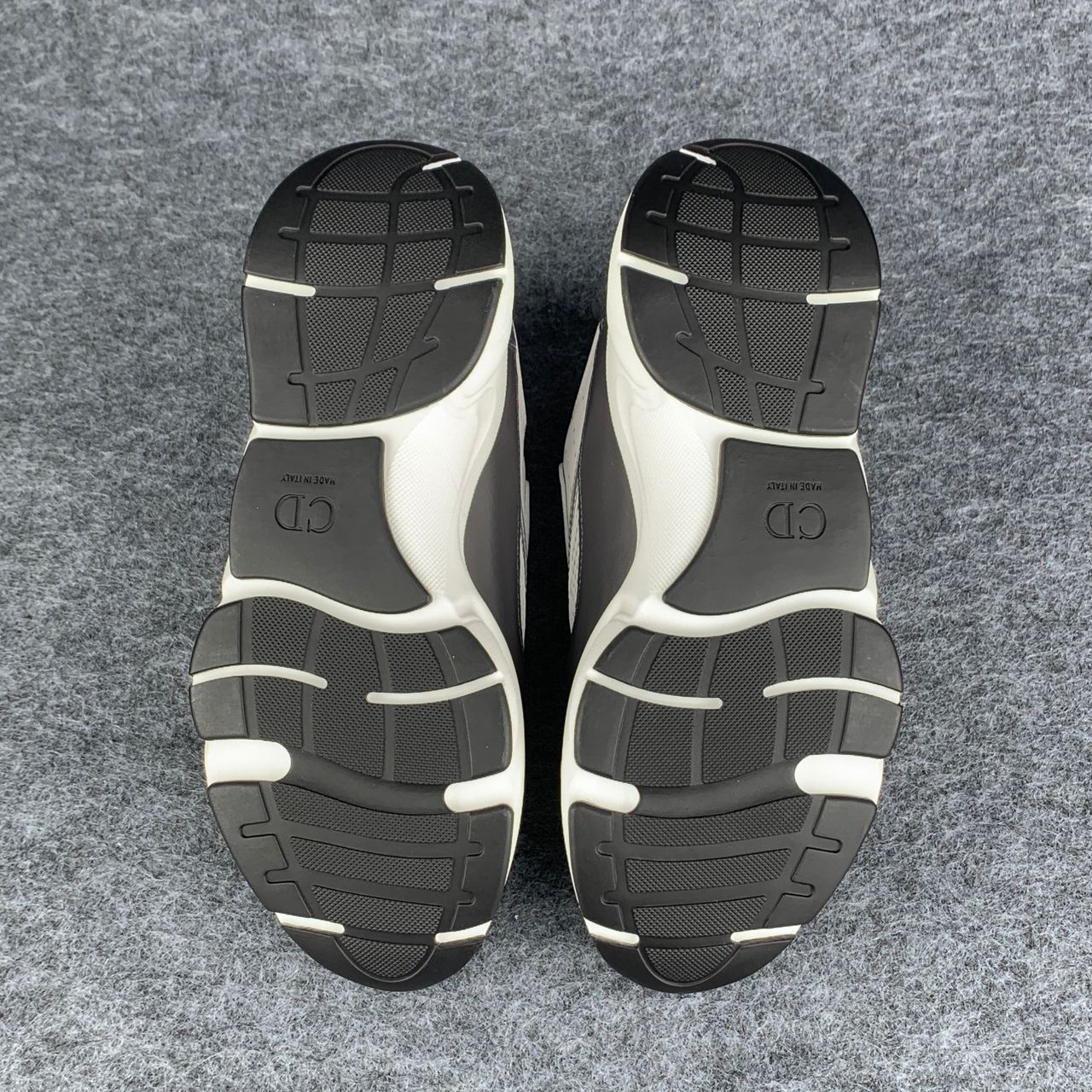 Dior B22 'Coffee White Gray Black'