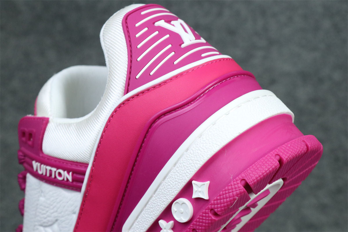 WMNS LV Trainer 'Fuchsia'