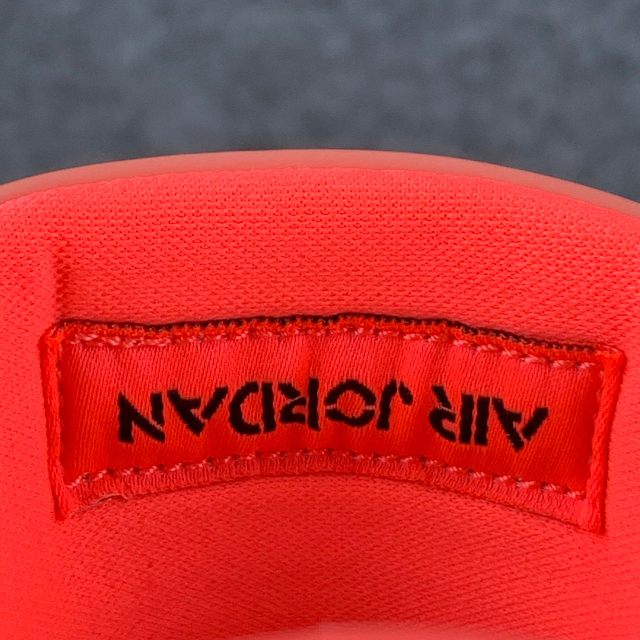 Wmns Air Jordan 4 Retro NRG 'Hot Punch'