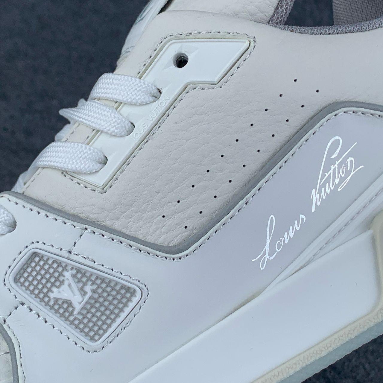 LV Trainer Low ' Cream White'