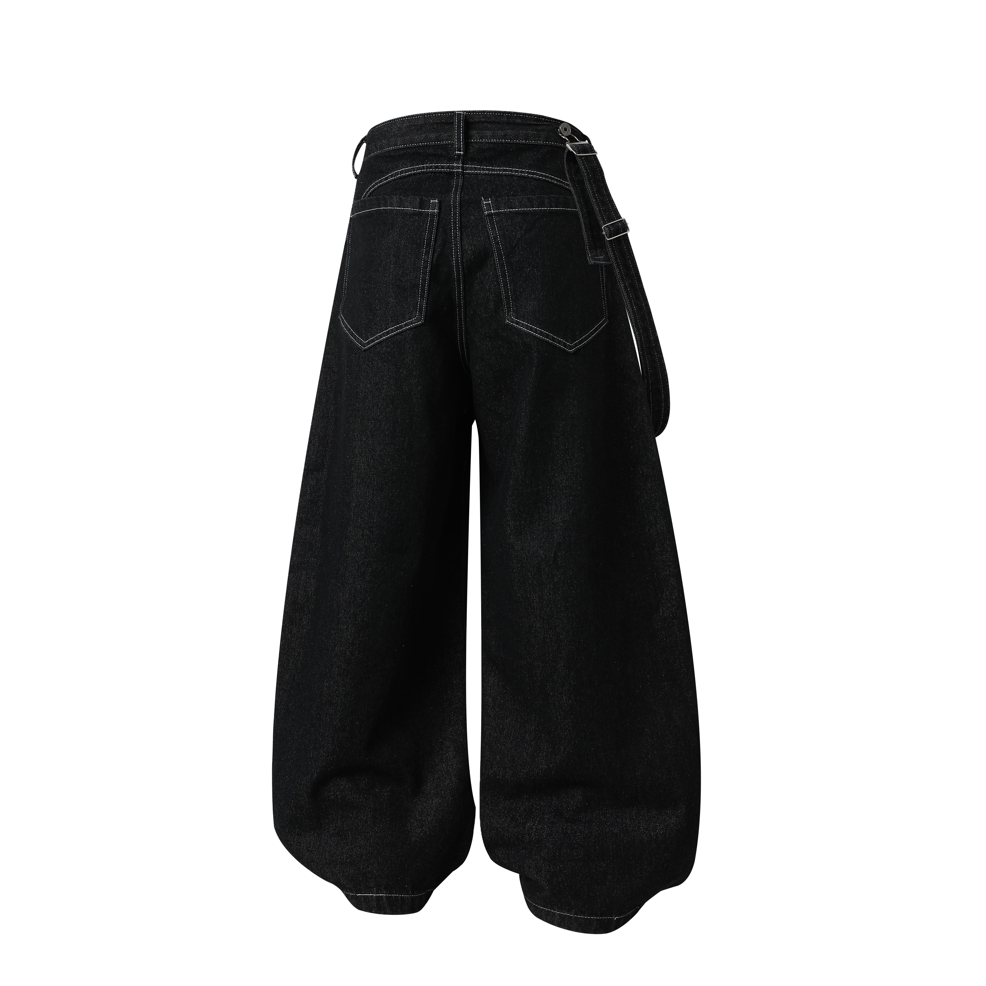 CapCabin Hardware Strap Wide-Leg Jeans