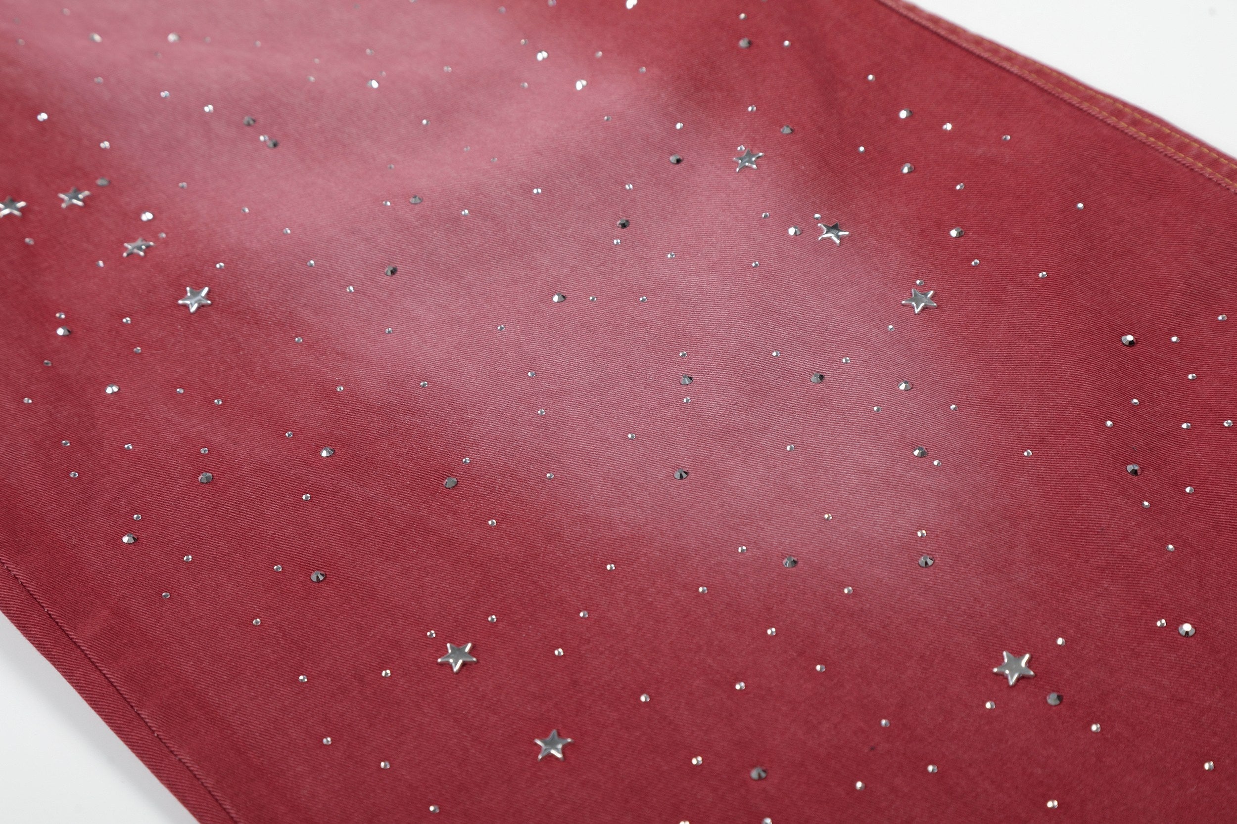 CapCabin “Vintage Red Splatter Wide-Leg Pants”
