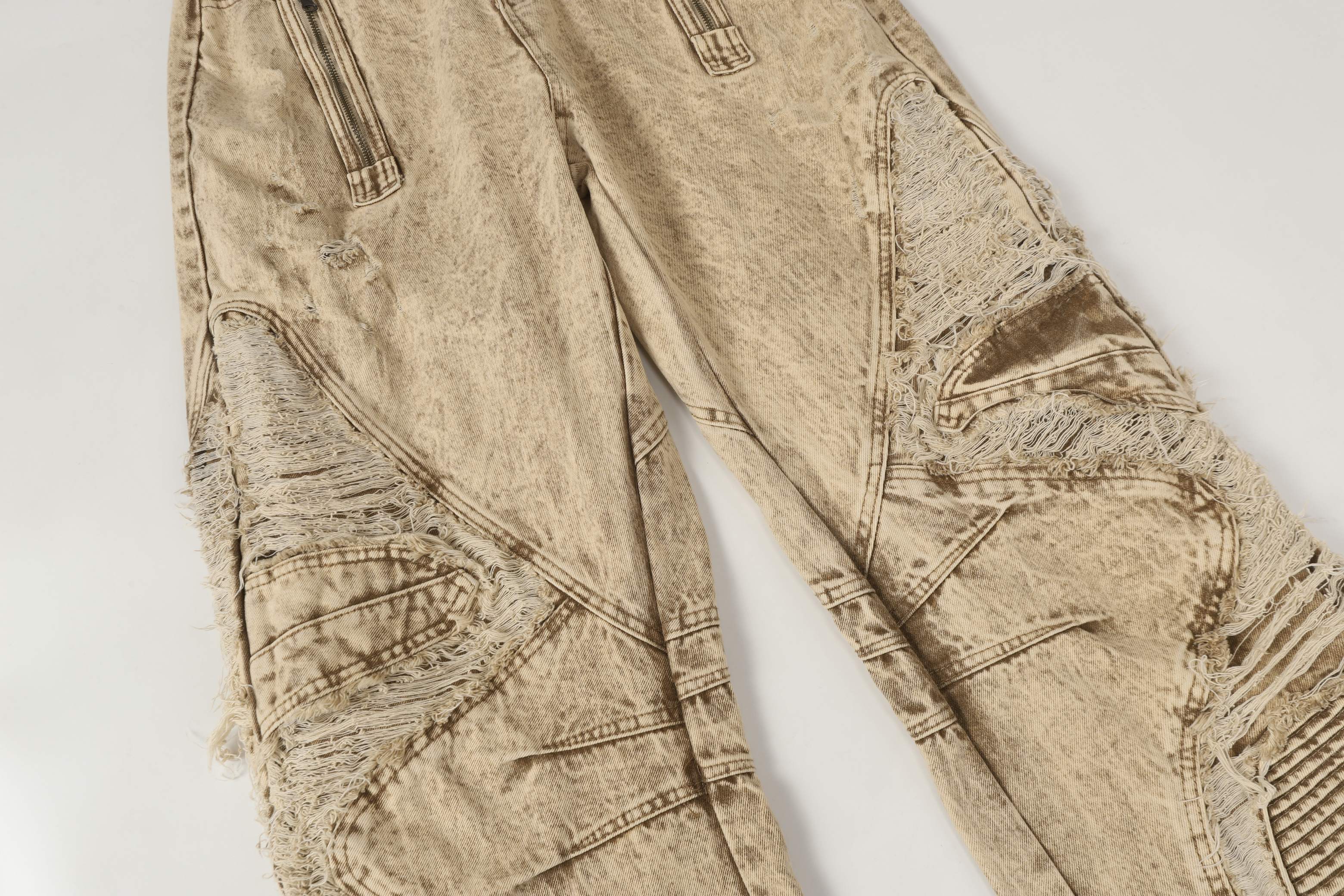 CapCabin “Vintage Distressed Panel Jeans”