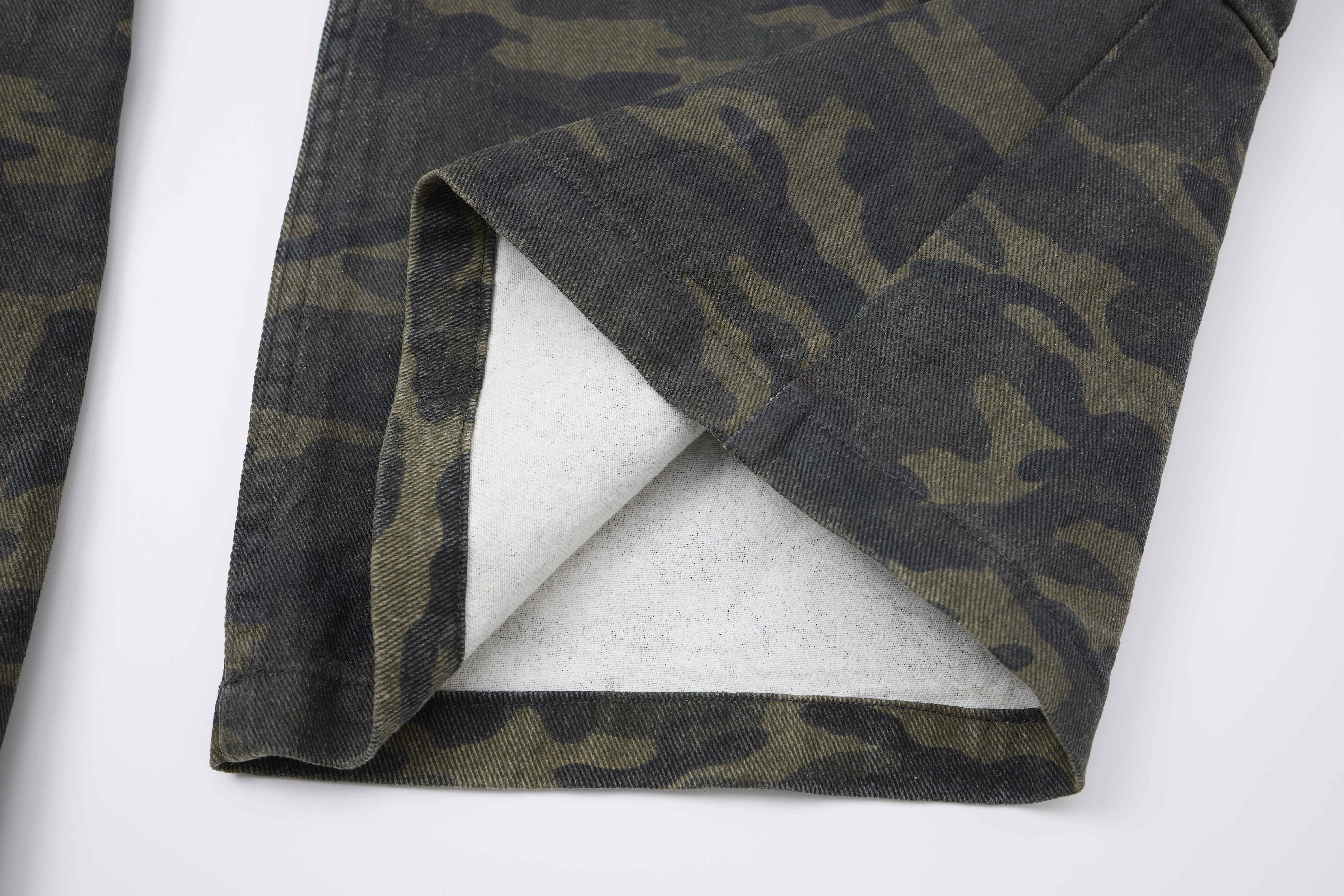 CapCabin Camo Wide-Leg Cargo Pants