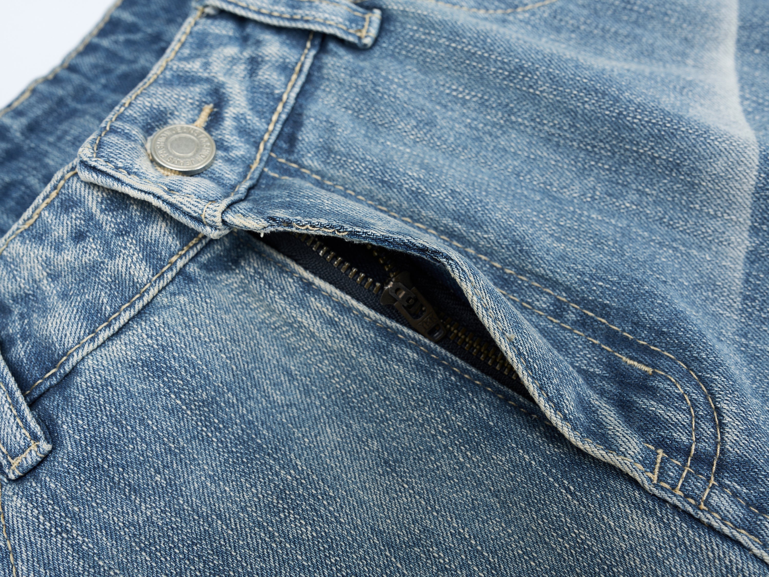 CapCabin Heavy Washed Wide-Leg Denim Jeans