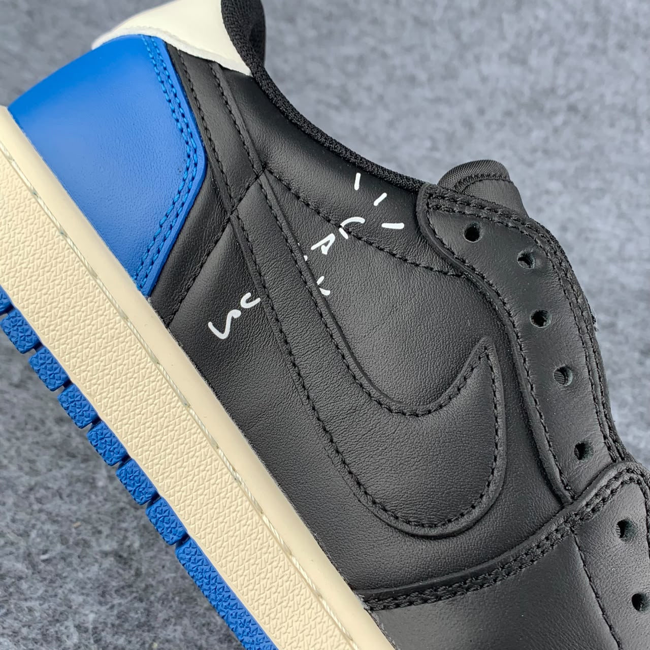 (Early look) Fragment Design x Travis Scott x Air Jordan 1 Retro Low OG SP