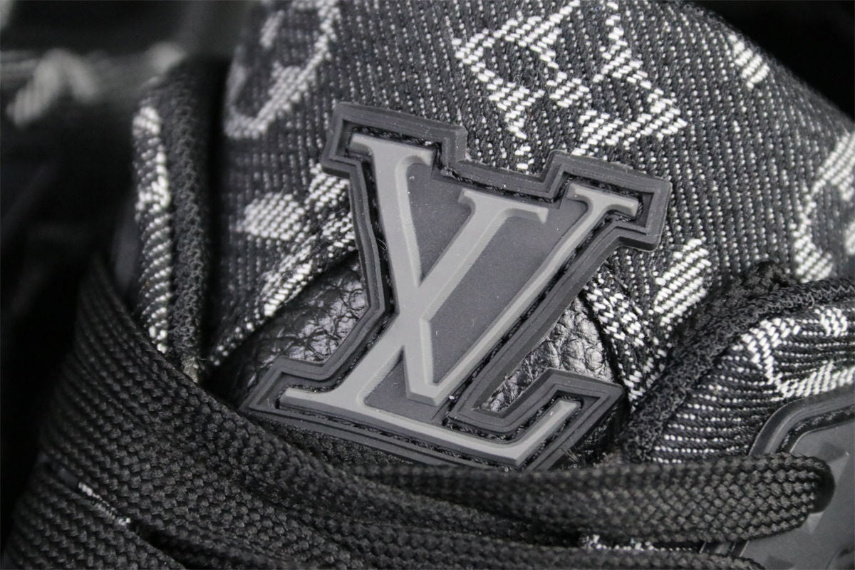 LV X Nigo Trainer 'Black Denim'
