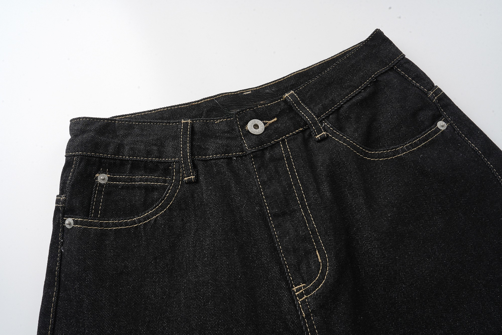CapCabin Star Script Wide-Leg Jeans