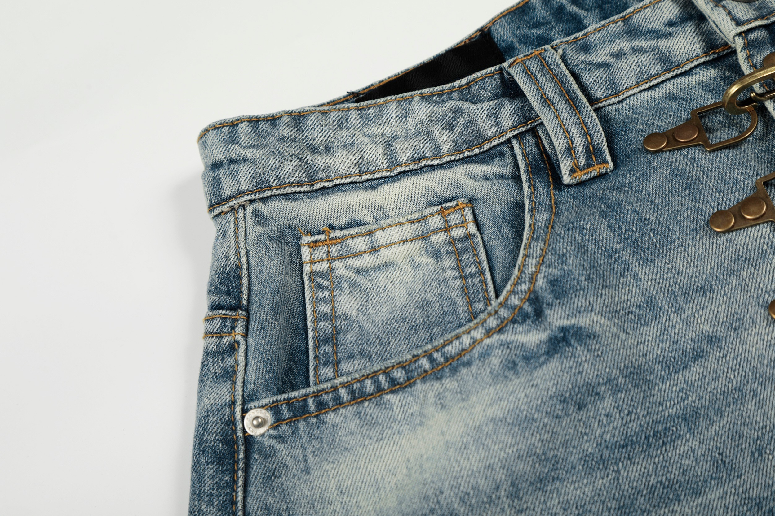 CapCabin Vintage Hook Denim Pants