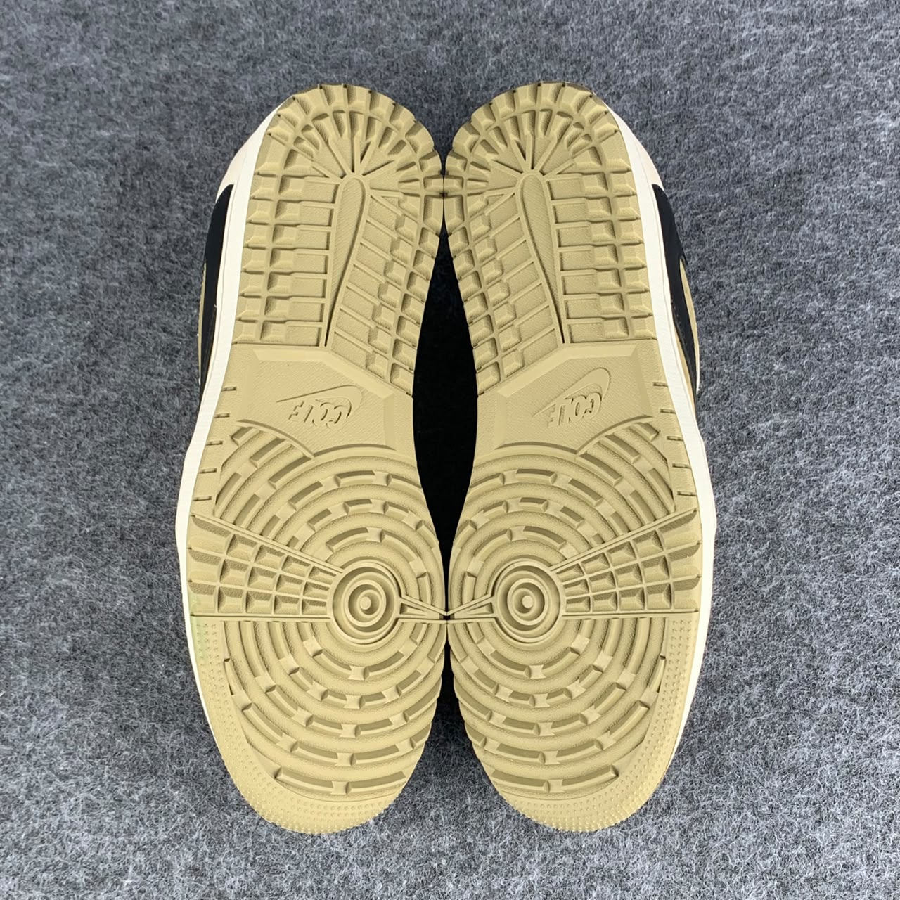 Travis Scott x Air Jordan 1 Low 'Golf' (B-Grade Version)