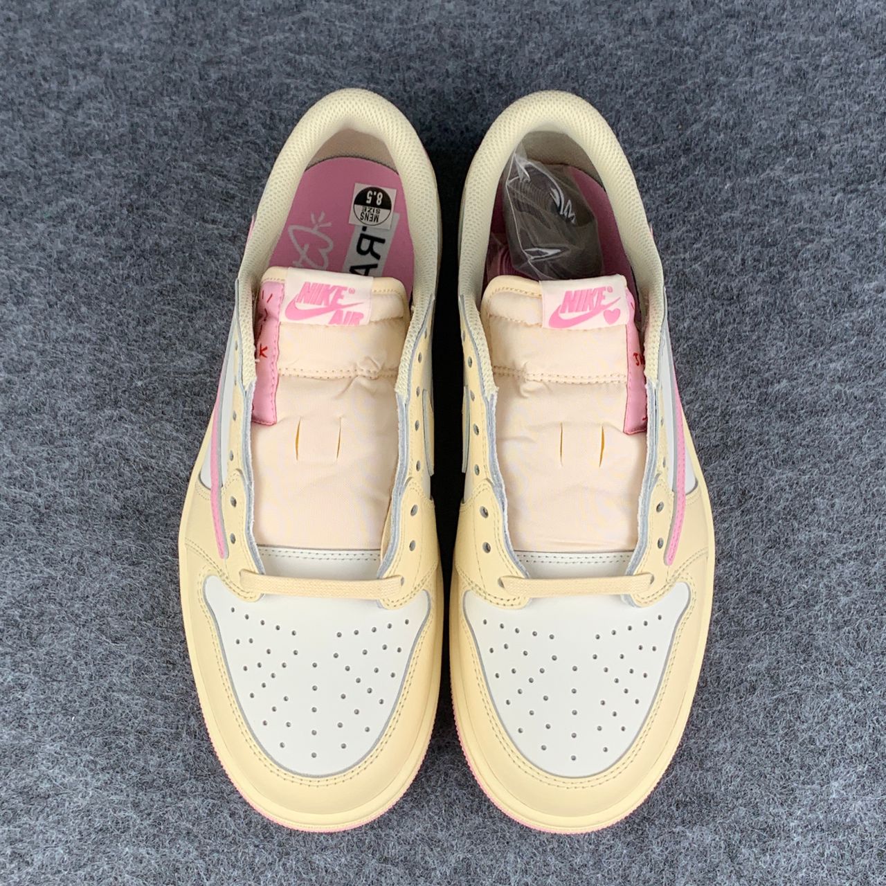 Travis Scott x Air Jordan 1 Low OG SP 'Muslin/Shy Pink'