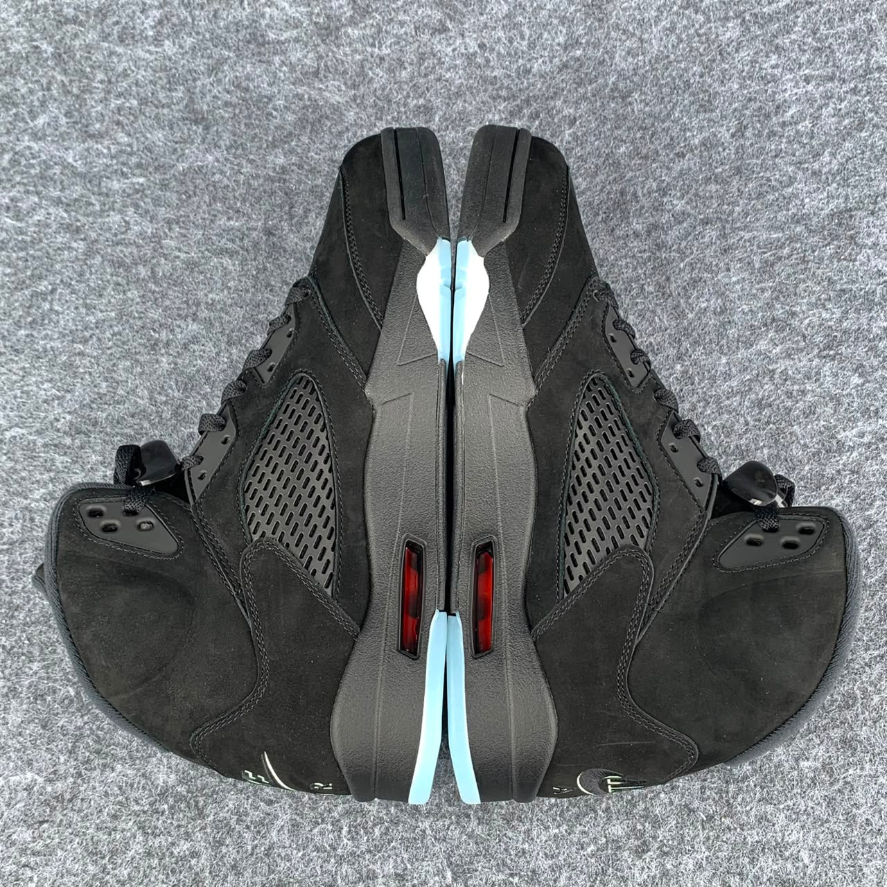 (Early Look) Air Jordan 5 Retro 'Halloween'