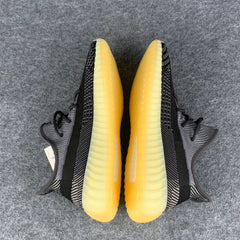 Yeezy Boost 350 V2 'Carbon'