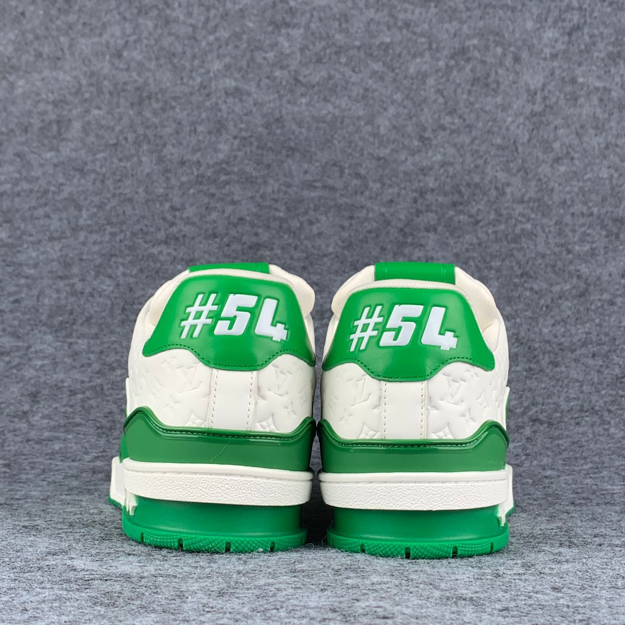 LV Trainer Low '#54 Signature - Green White'