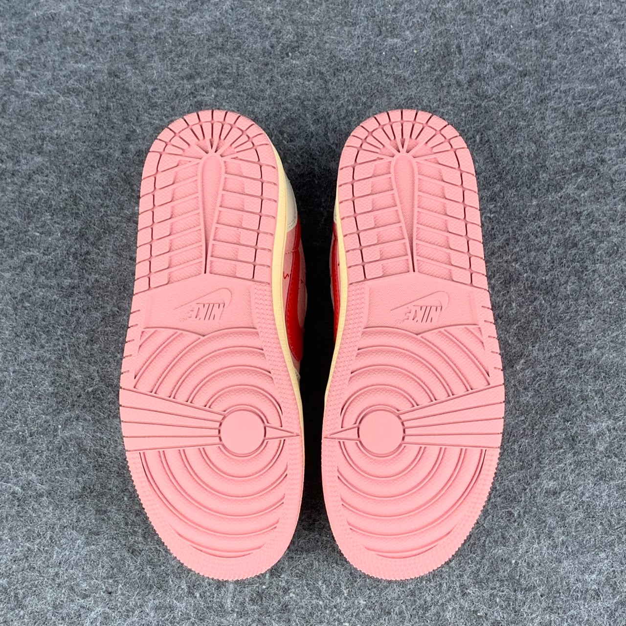 Travis Scott x Air Jordan 1 Retro Low OG PS 'Sail Tropical Pink'