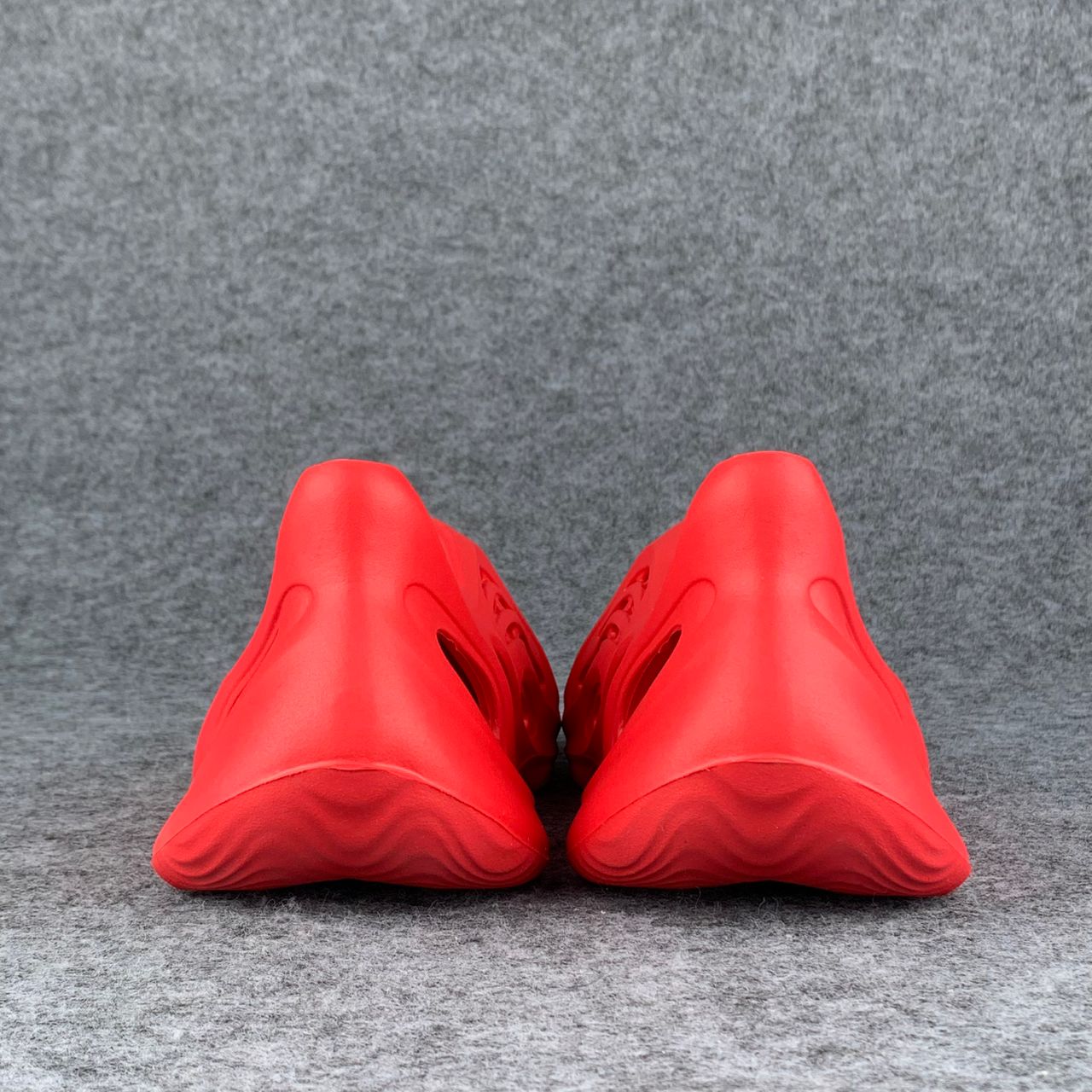 Yeezy Foam Runner 'Vermilion'
